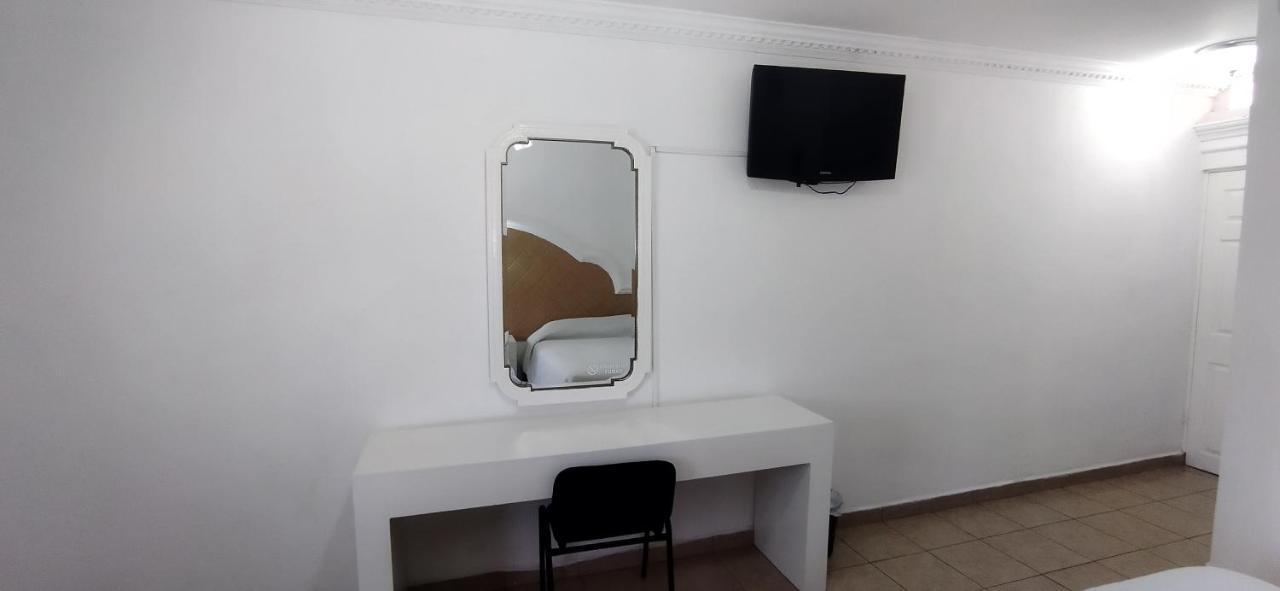 Hotel Casa Blanca Heroica Caborca Екстериор снимка