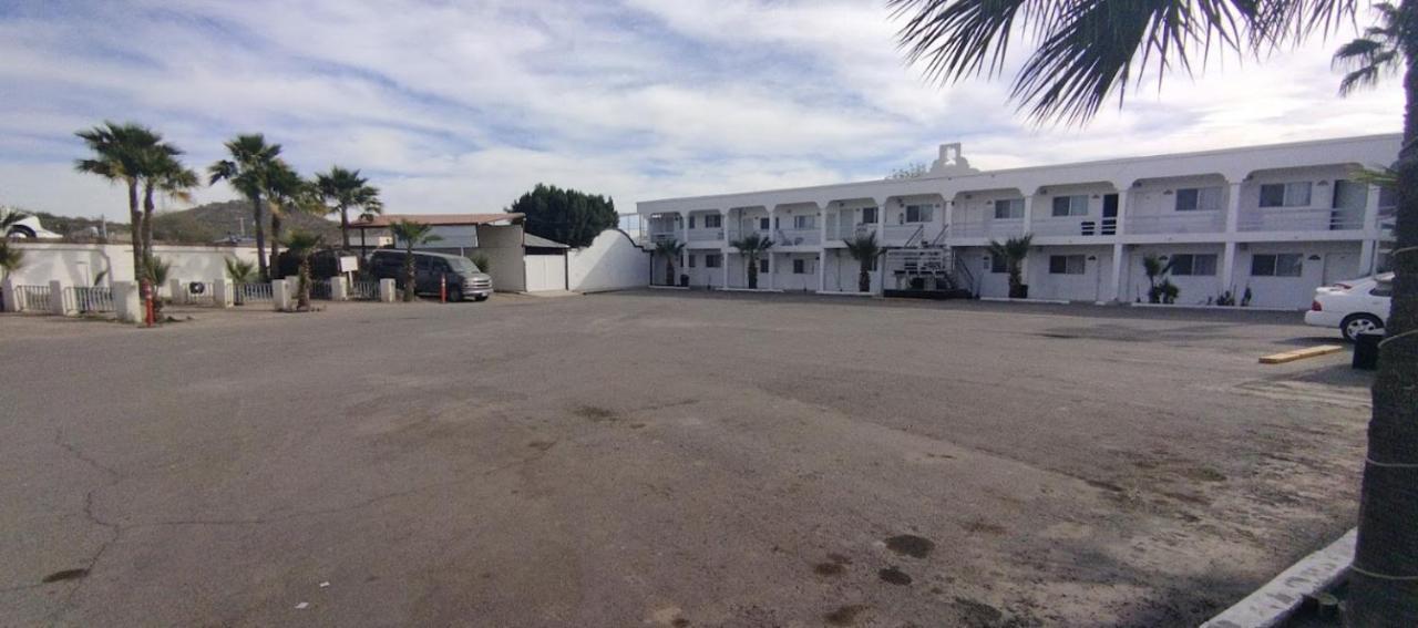 Hotel Casa Blanca Heroica Caborca Екстериор снимка